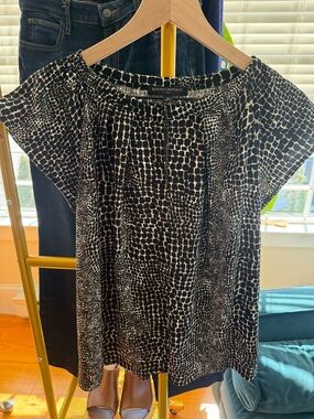 Banana Republic Black and White Pebble-Print Cap-Sleeve Top